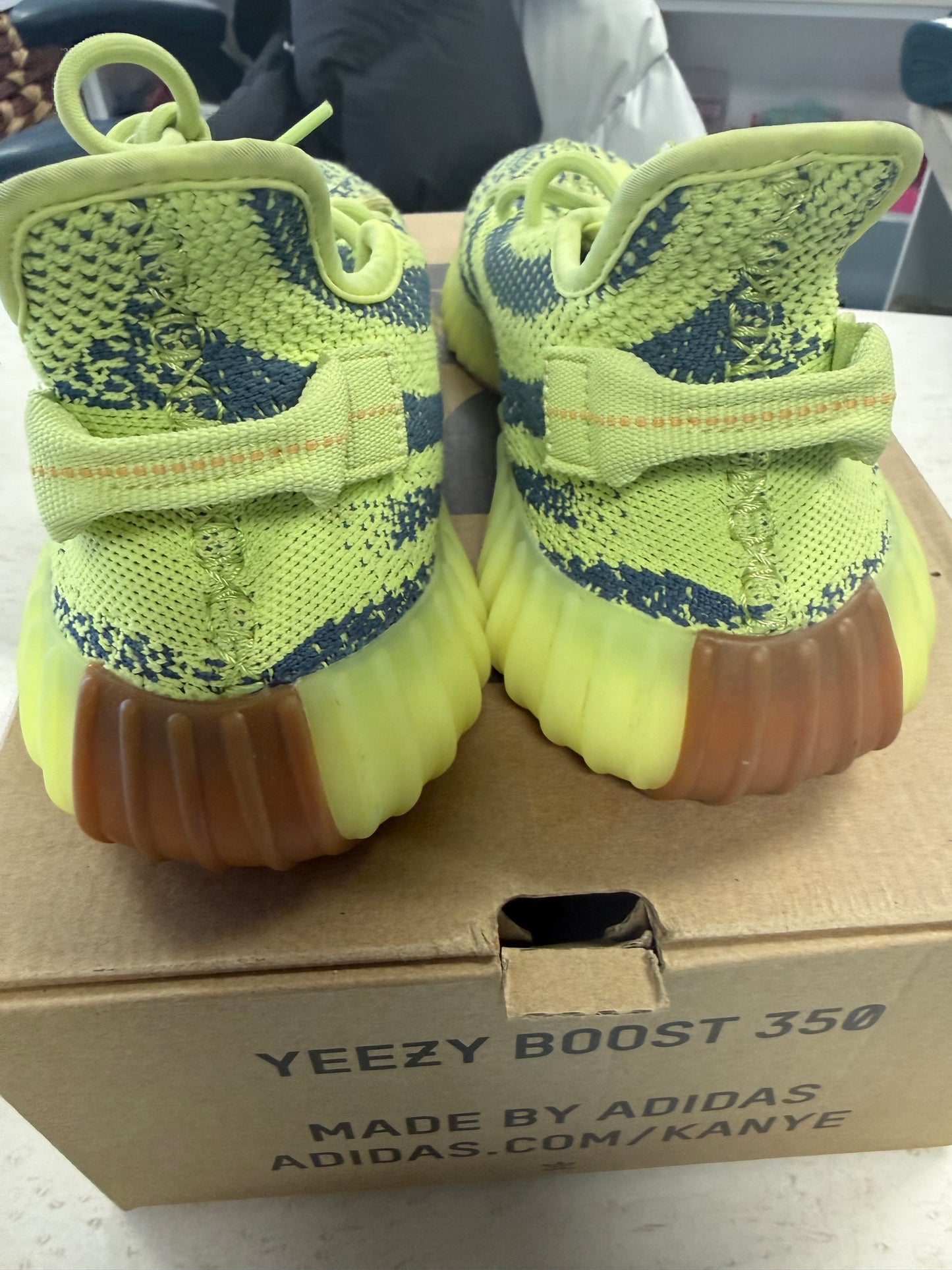Size9 Yeezy 350 Semi Frozen Pre Owned Og all