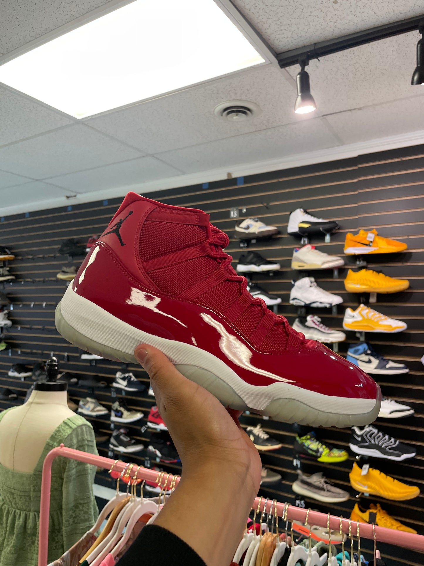 Size13 Jordan 11 Win Like 96 DS/W OG Box/ Oxidation