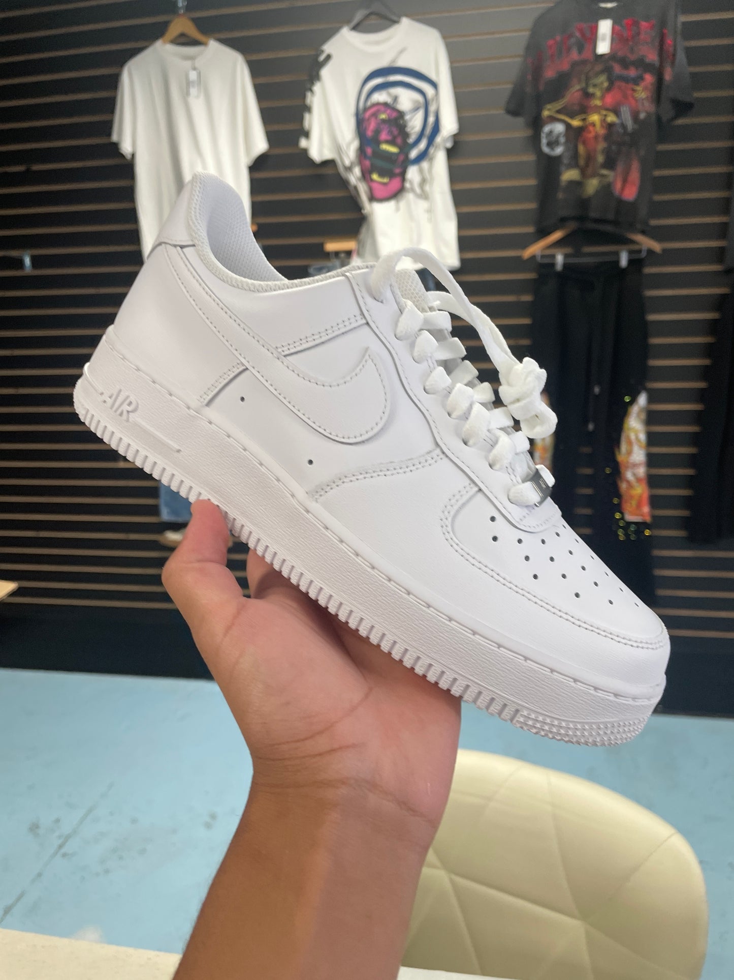 Size8.5 Nike Air Force 1 DS/W Box