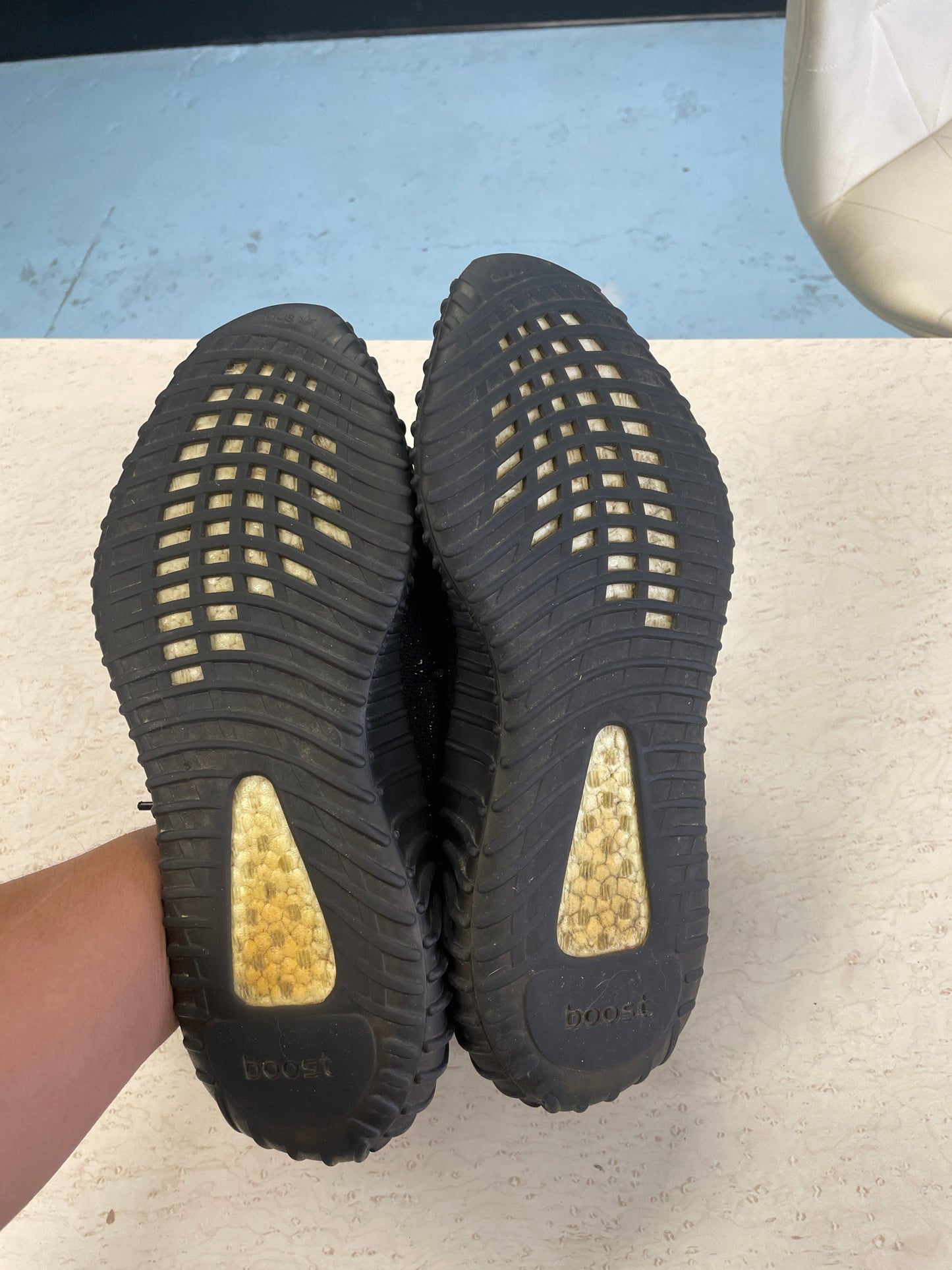 adidas Yeezy Boost 350 V2 Oreo