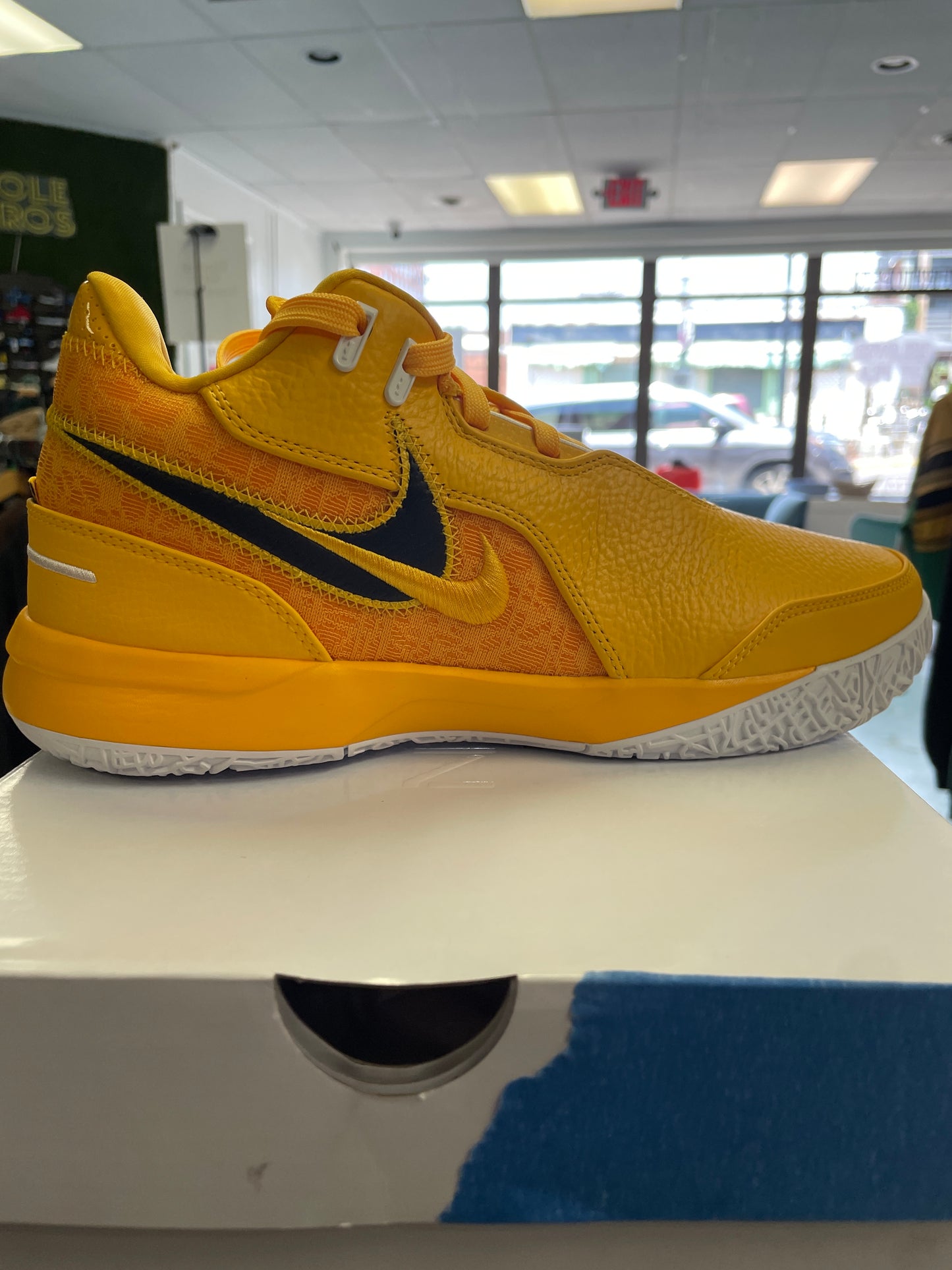 Size8 Nike LeBron NXXT Mizzou PE DS/W Box