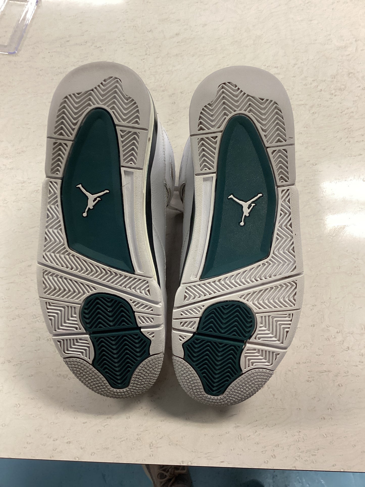 Size9.5 Jordan 4 Oxide Green Pre-Owned No Box