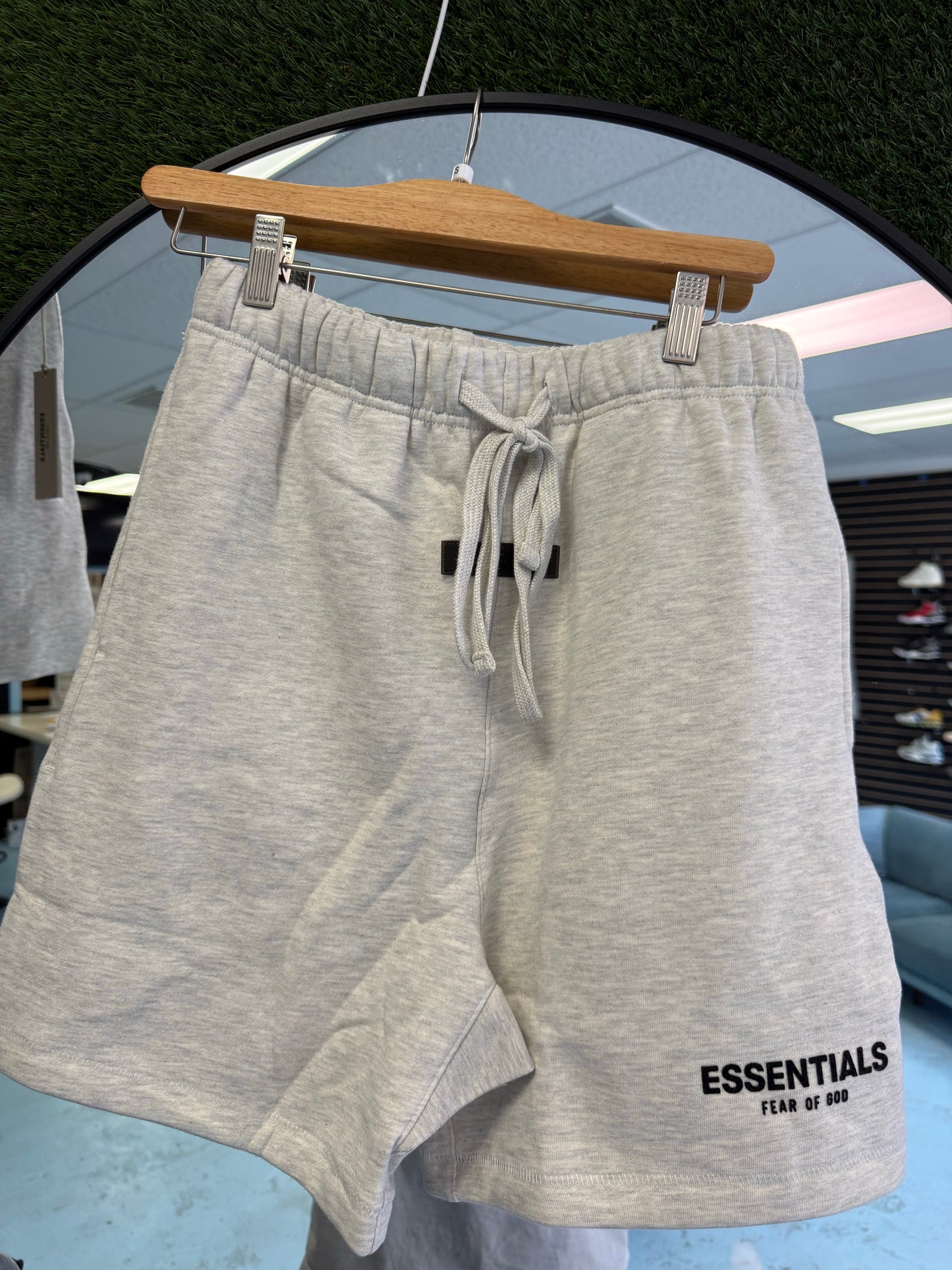 Essentials Shorts Lights Oatmeal