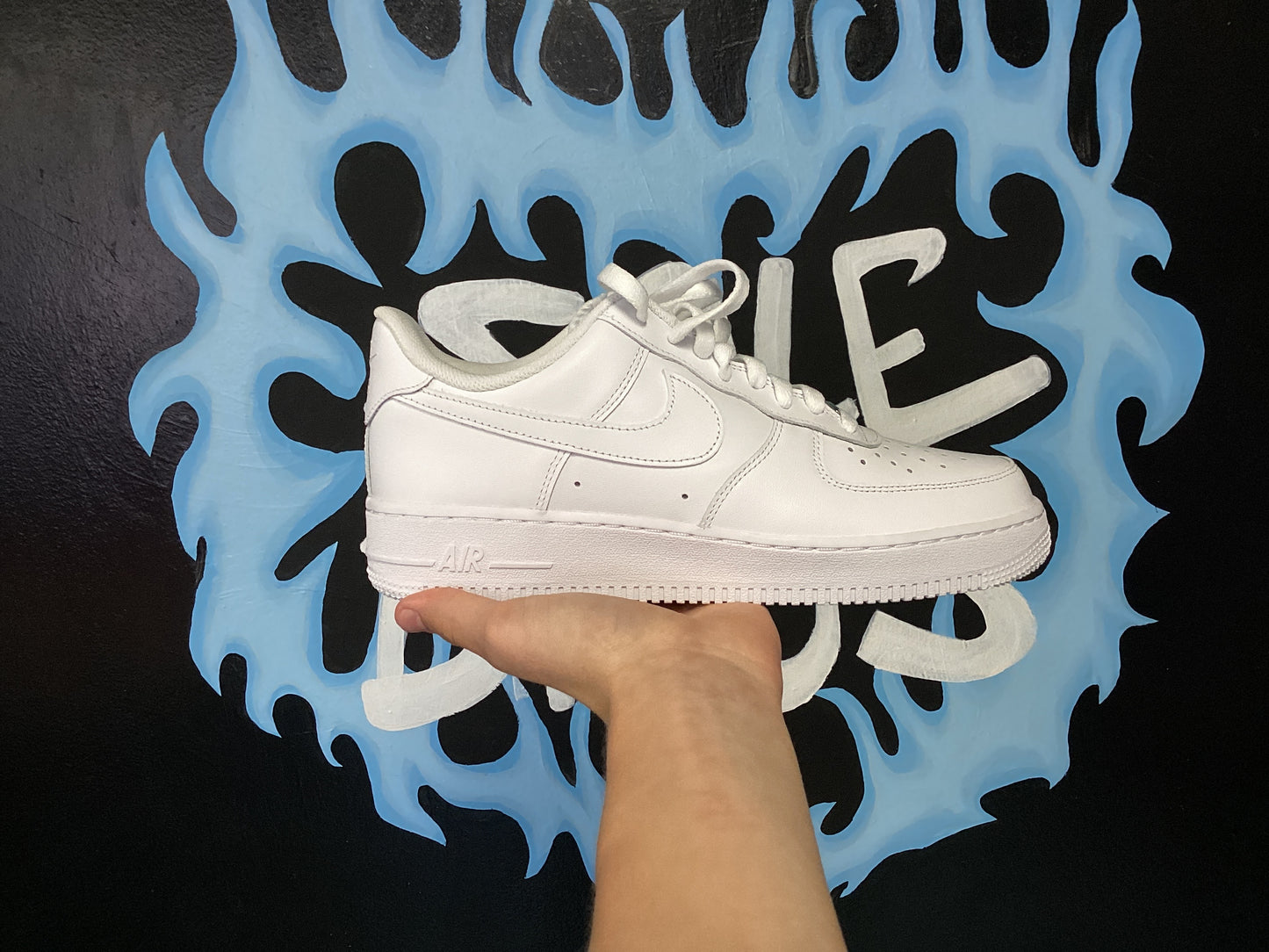 Size8.5 Nike Airforce One DS /w box