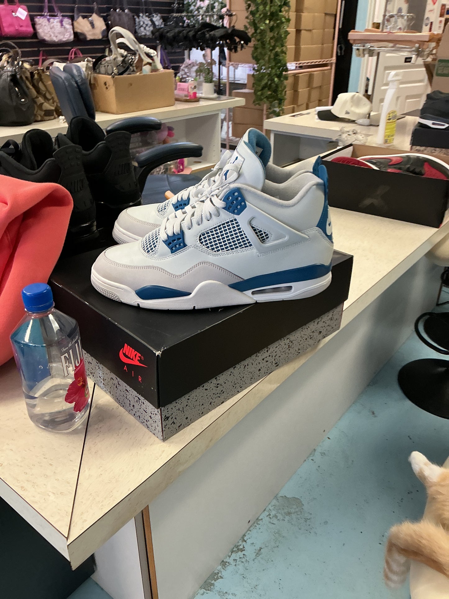 Jordan 4 military blue size 12