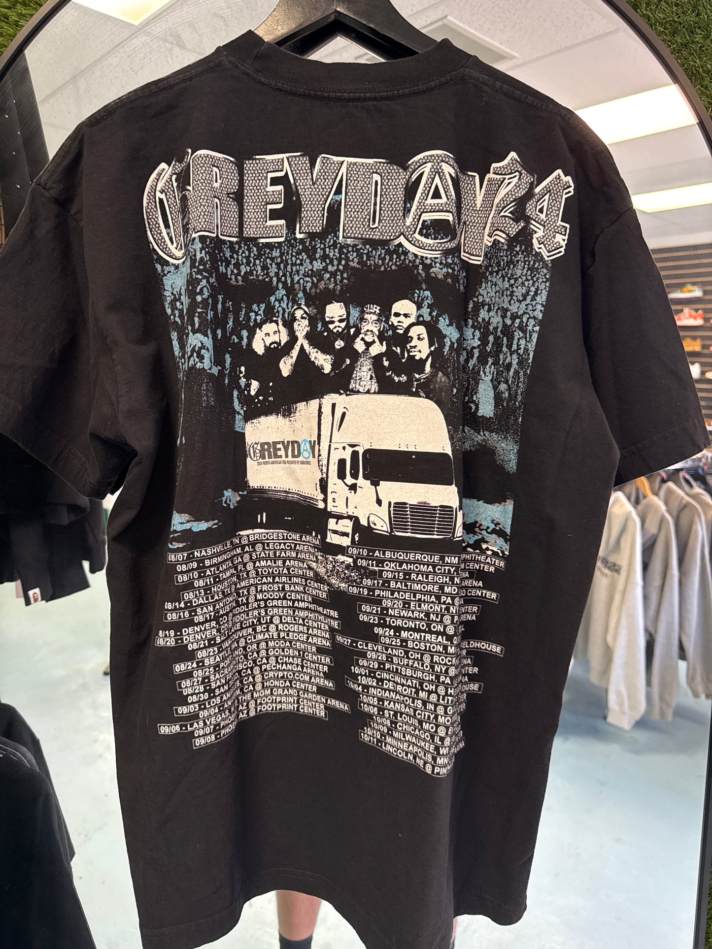 Size XL Greyday Pre Owned Tee