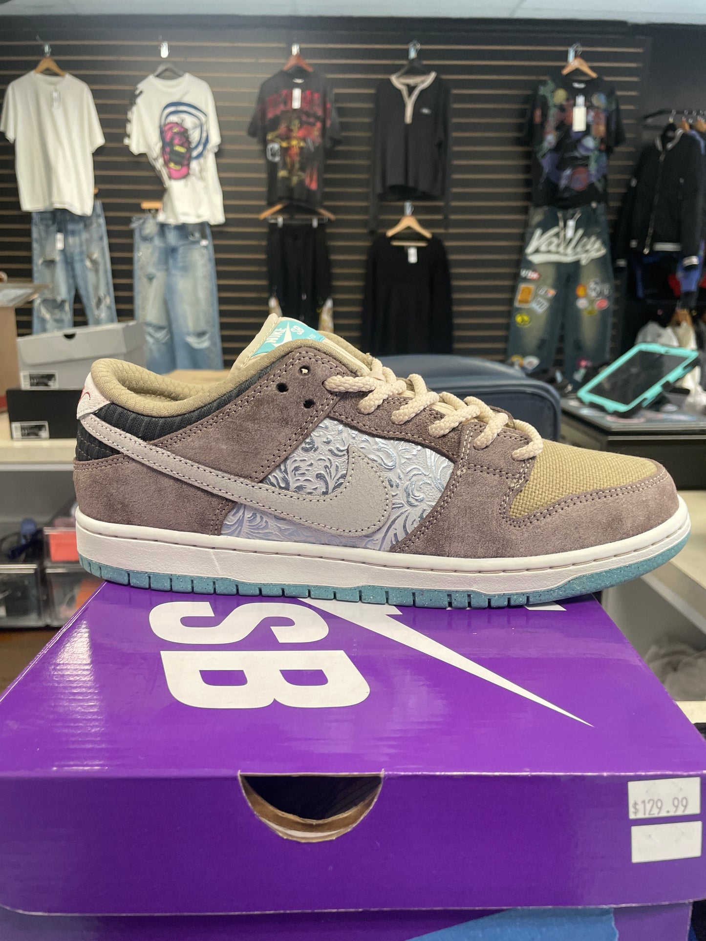 Size10.5 Nike Dunk SB Big Money Savings DS/W Box