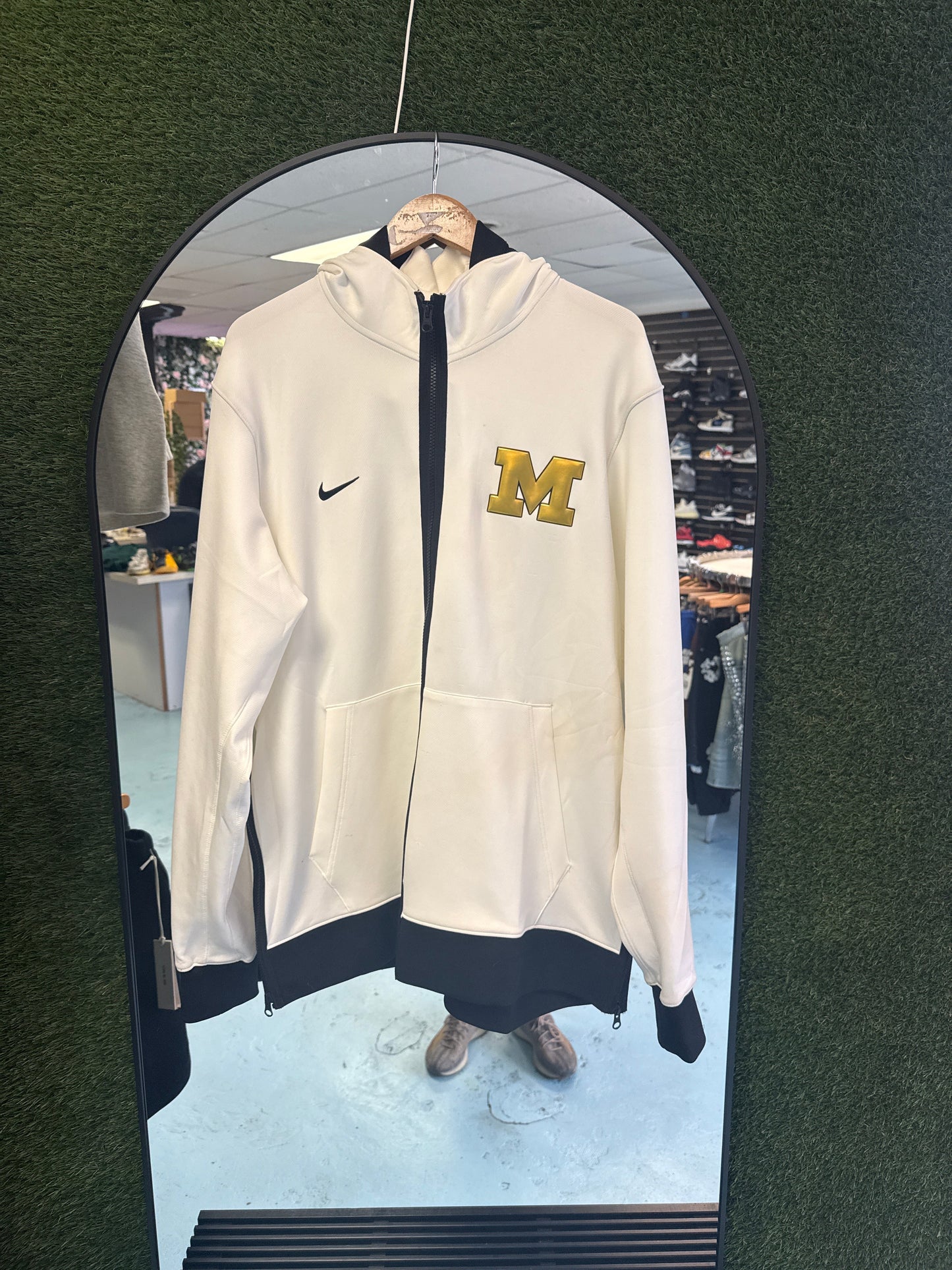White Nike Dri-Fit Mizzou Player Exclusive Full Zip Hoodie