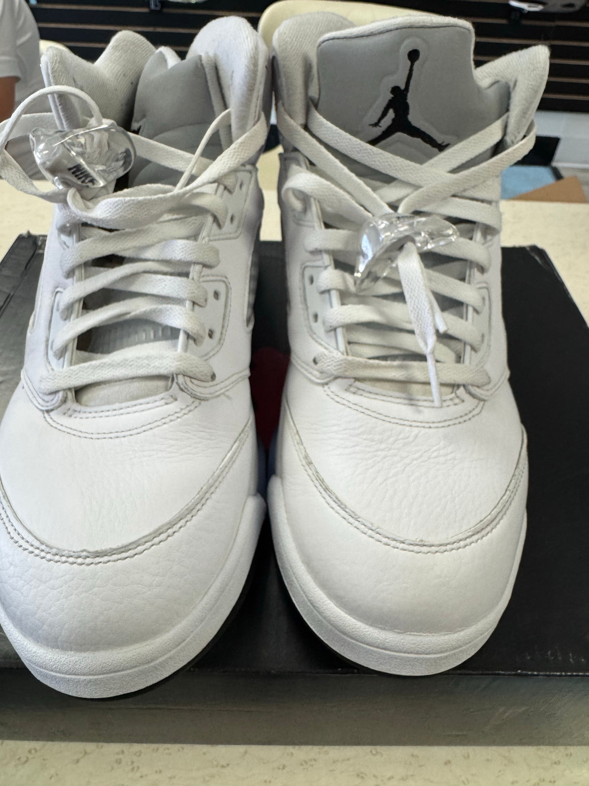 Jordan 5 Retro White Metallic (2026)