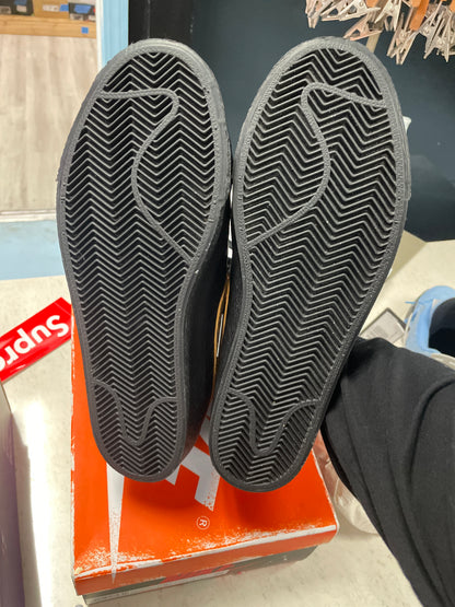 Size10.5 Nike Blazer Supreme Pre Owned/W Box