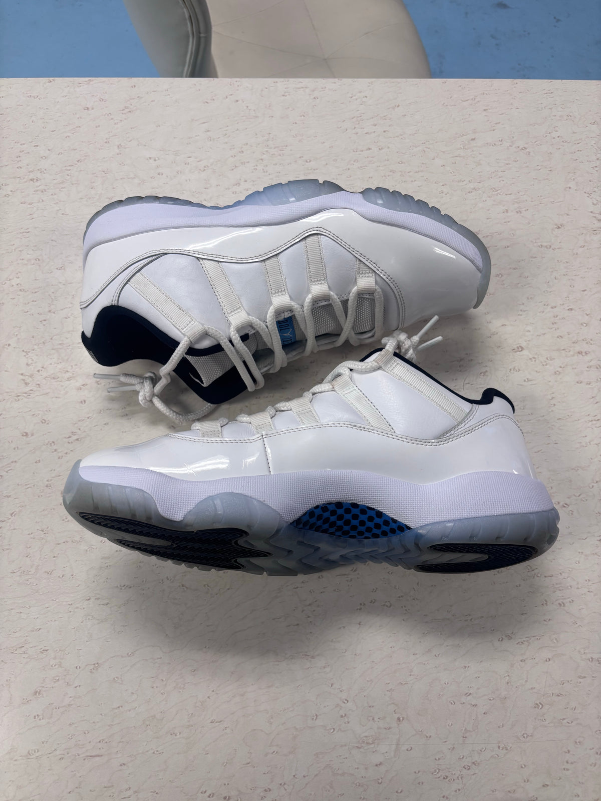 Jordan 11 Retro Low Legend Blue