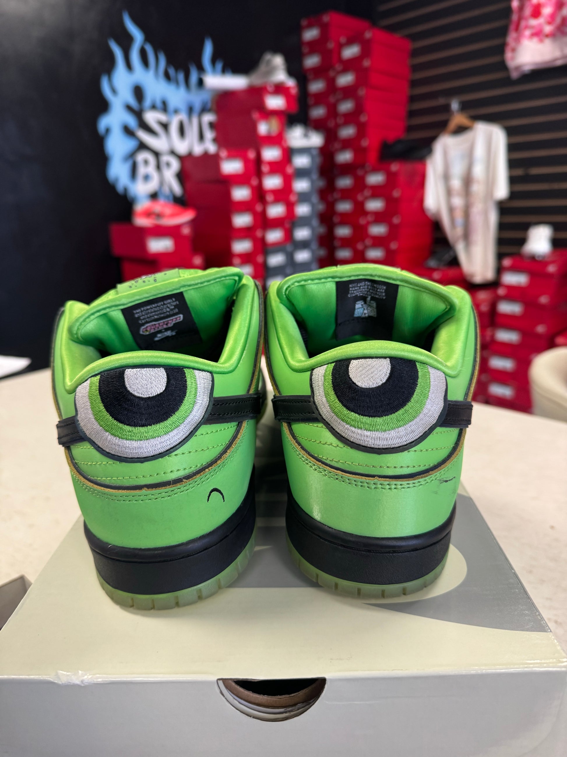 Nike SB Dunk Low The Powerpuff Girls Buttercup