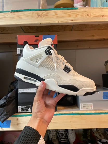 Size12 Jordan 4 Flight Club Pre Owned/W Box