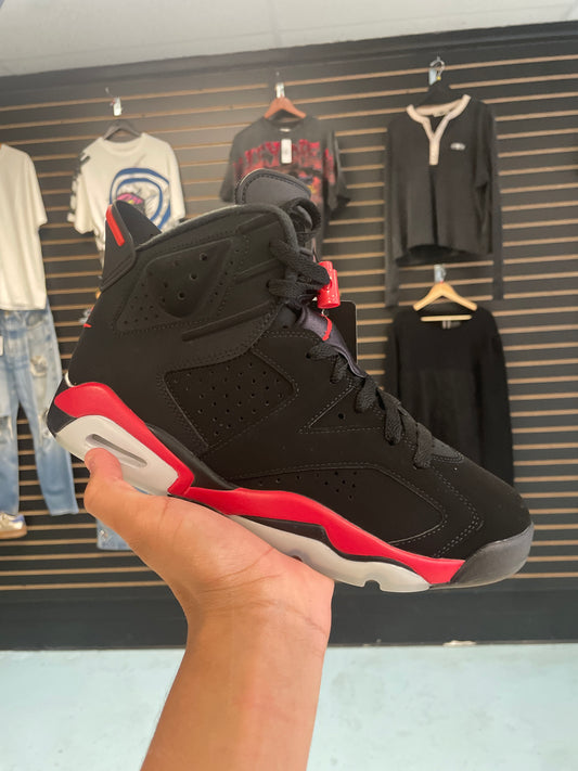 Size8.5 Jordan 6 Infrared Pre Owned/W Box
