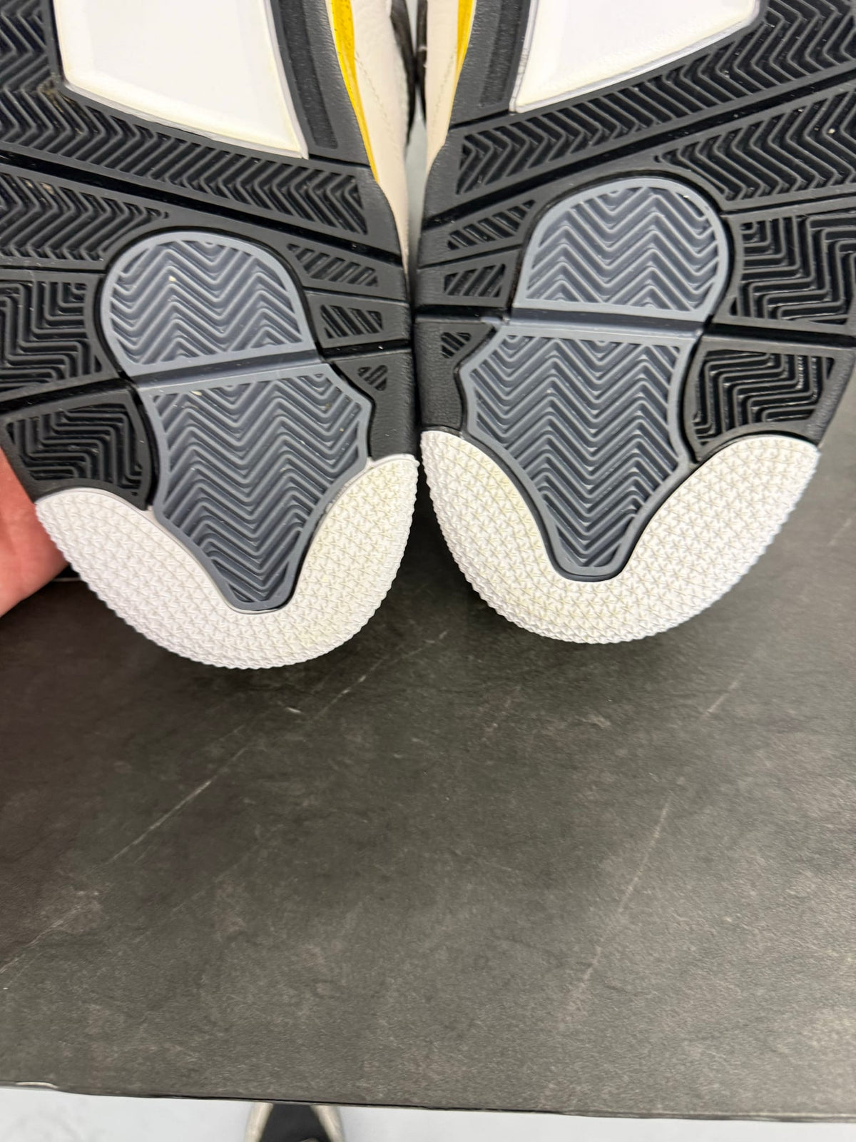 Jordan 4 Retro Rare Air Tour Yellow (2026)