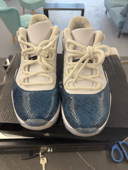 Jordan 11 Retro Low Snake Navy (2019)