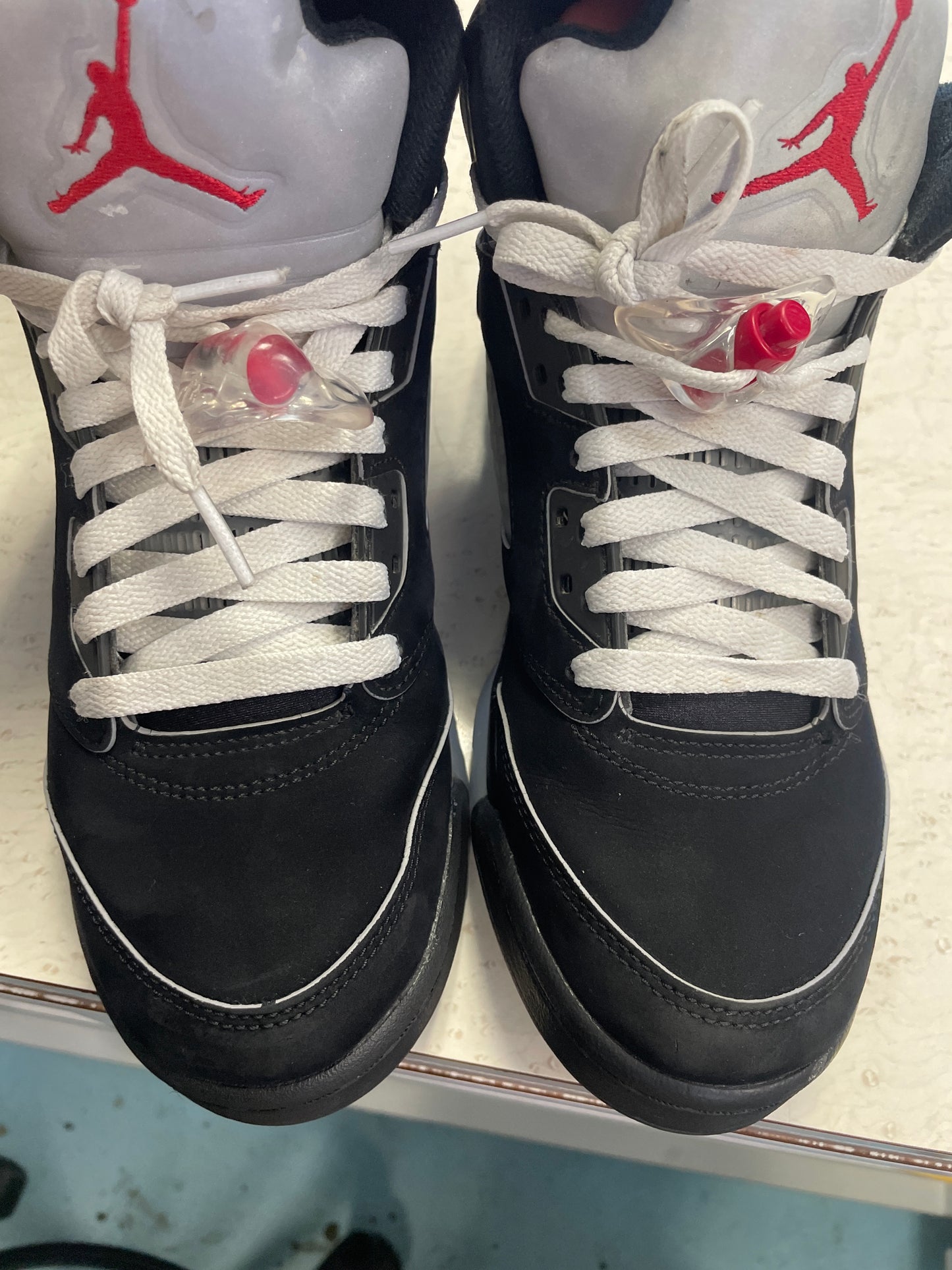 Size7Y Jordan 5 Black Metallic Pre Owned/No Box