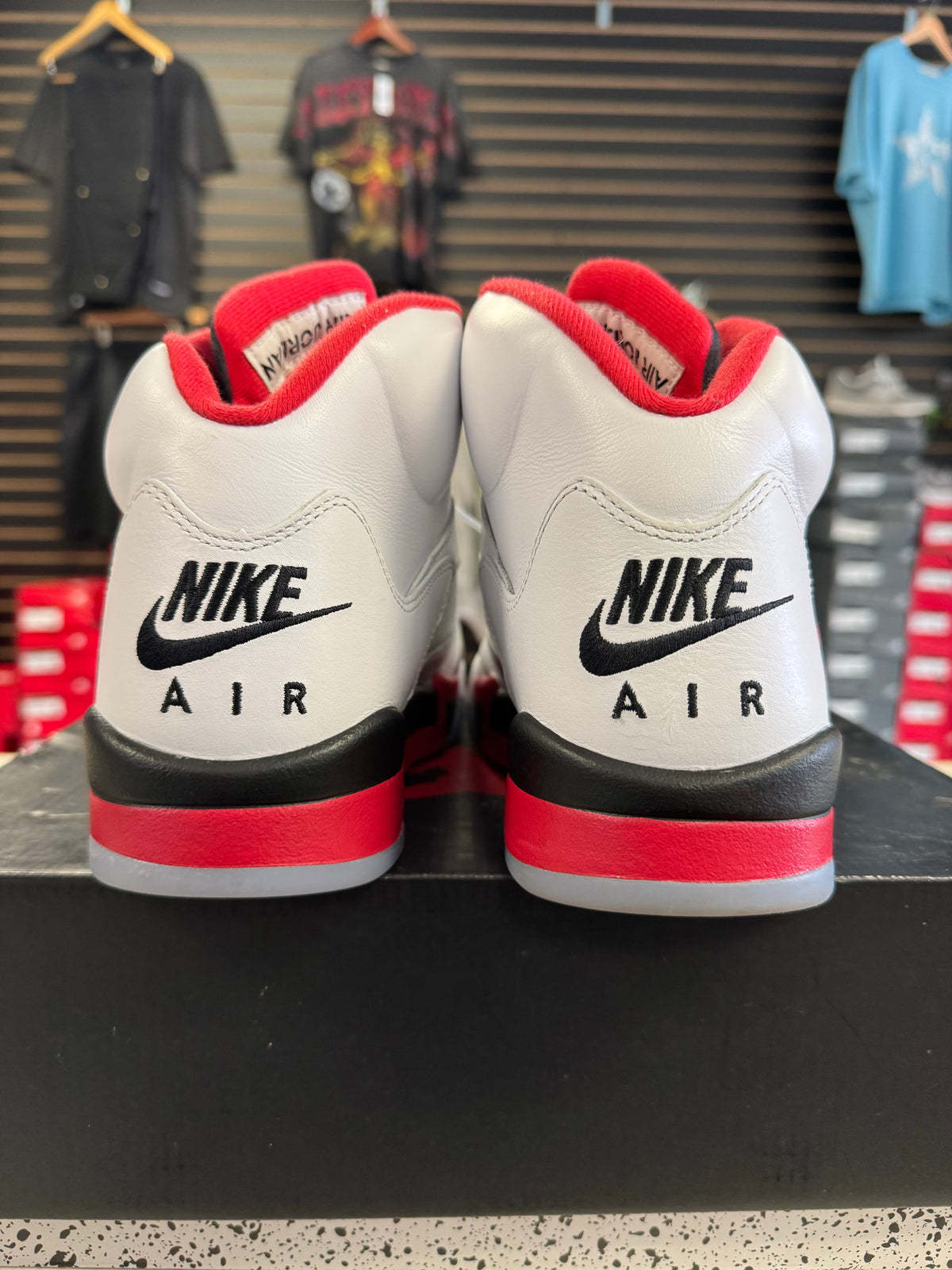 Jordan 5 Retro Fire Red Black Tongue (2025)