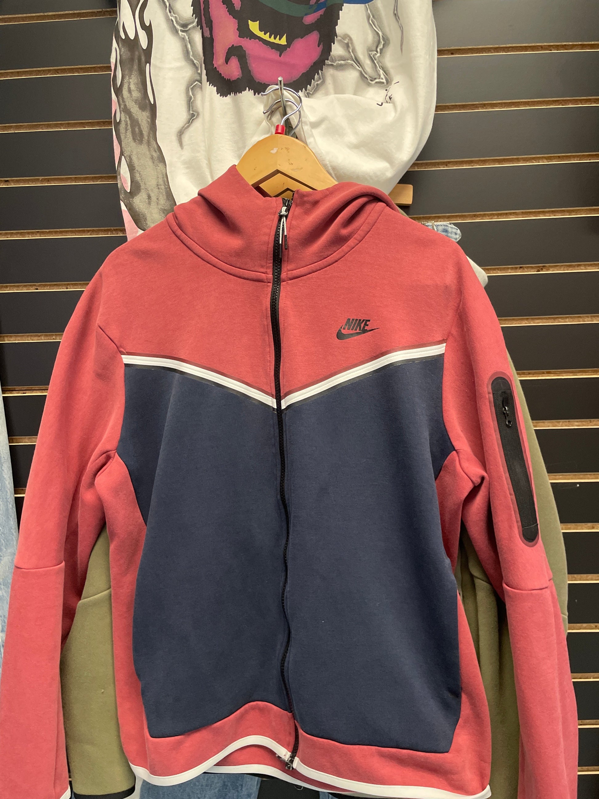 Nike Tech Red/Navy Blue