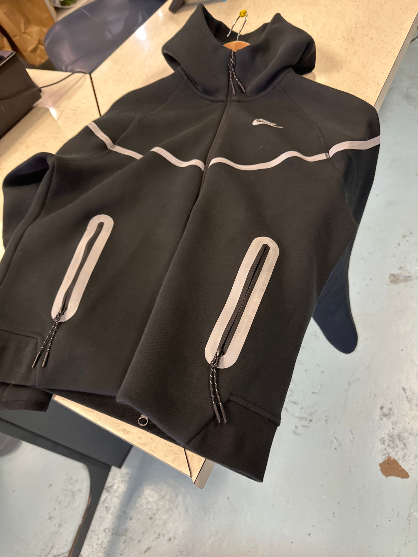 Size medium tech