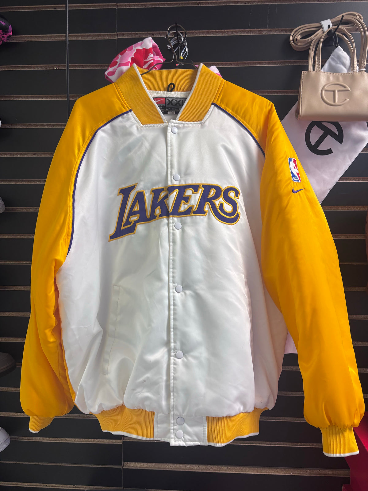 Nike Los Angeles Lakers Jacket Mens XL Yellow White NBA Basketball