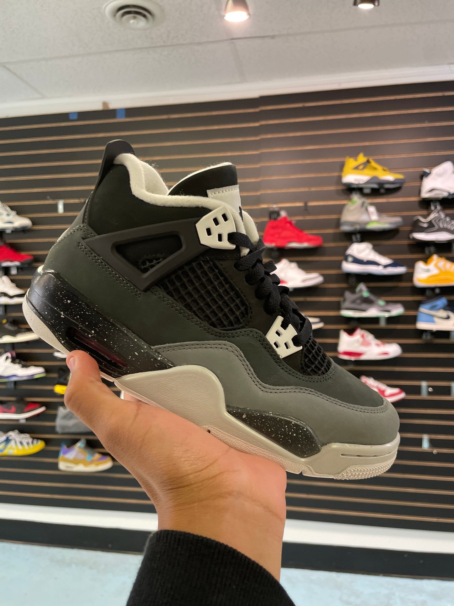 Jordan 4 Retro Fear (2024)