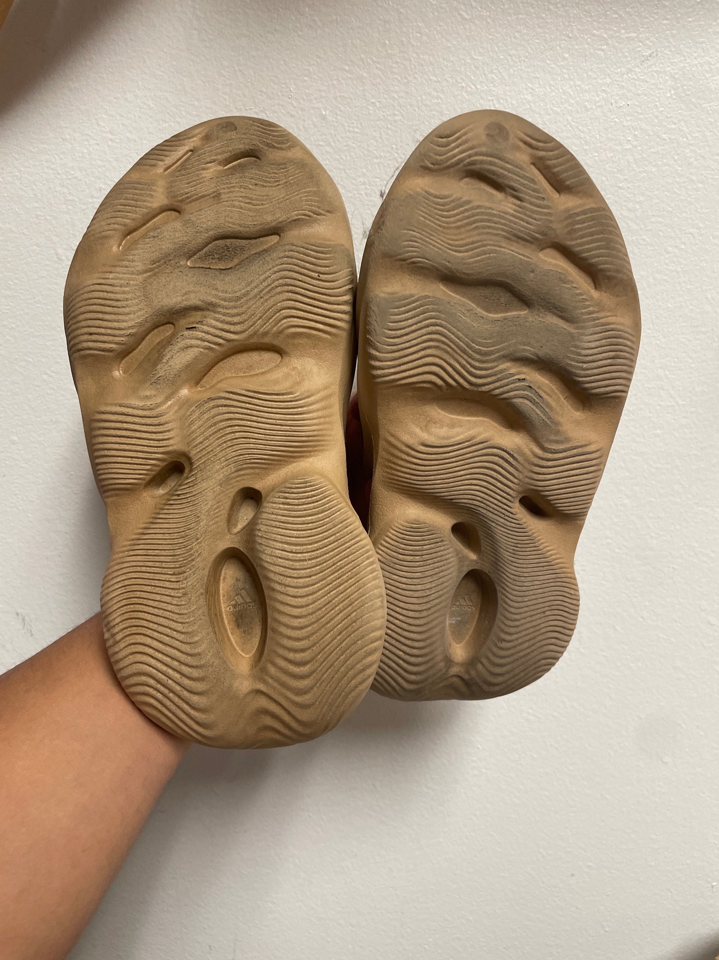 Size5 Yeezy FoamRunner Pre Owned/No Box