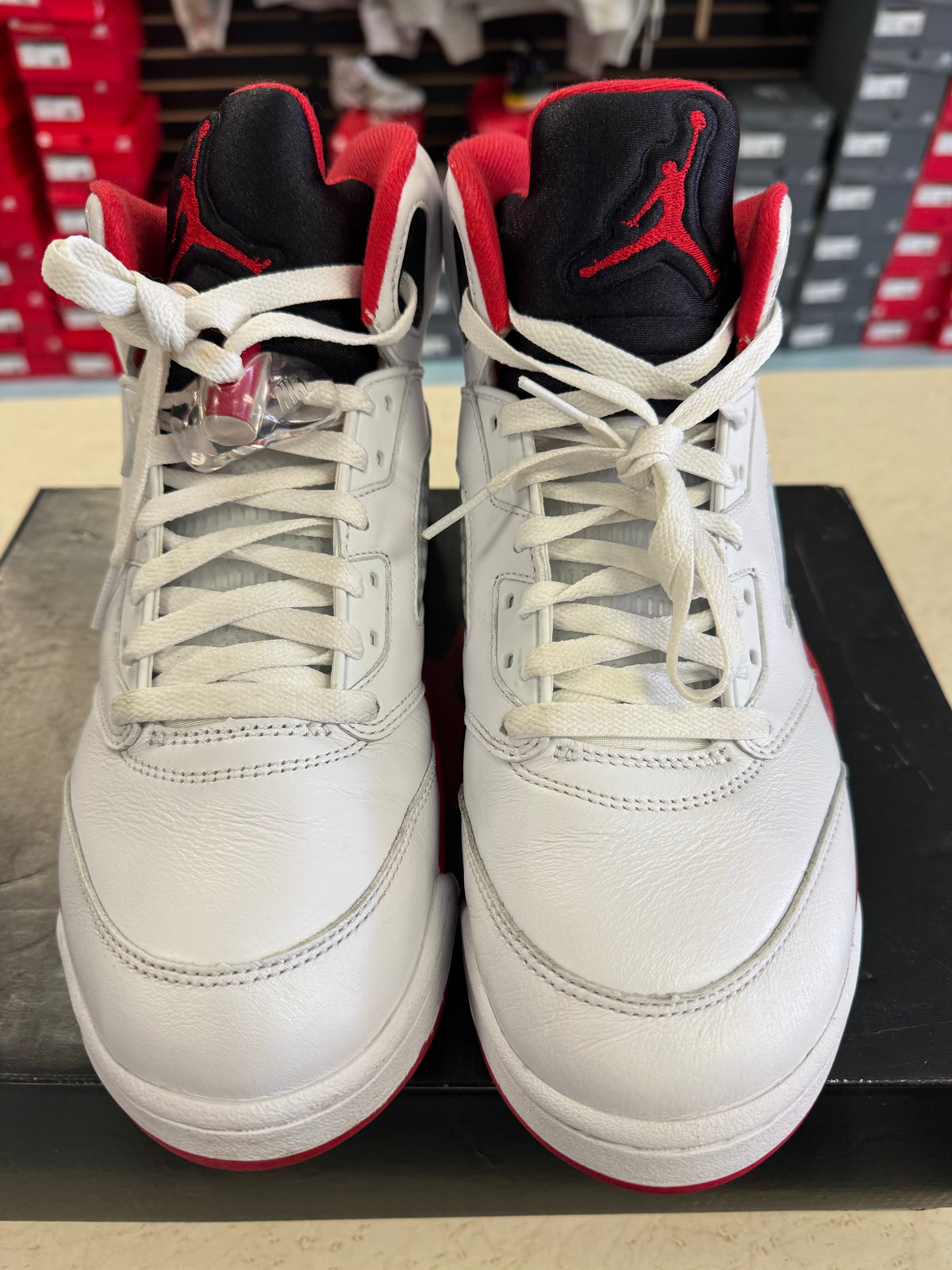 Jordan 5 Retro Fire Red Black Tongue (2025)