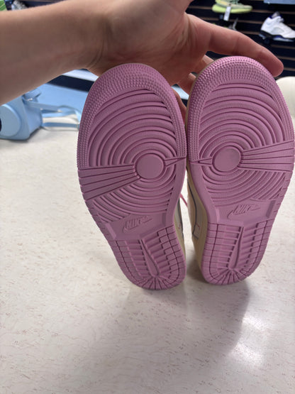 Jordan 1 Retro Low OG SP Travis Scott Shy Pink