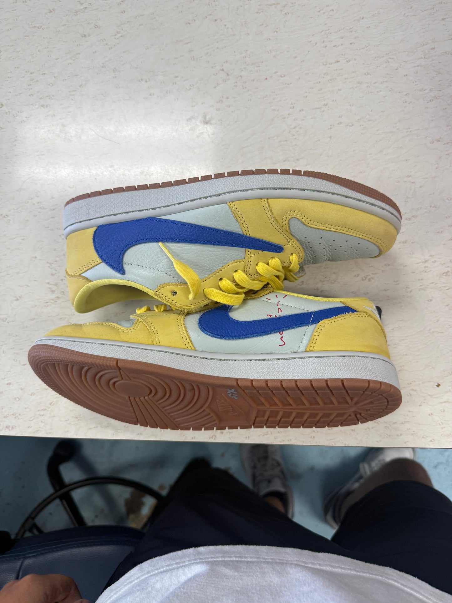 Jordan 1 Retro Low OG SP Travis Scott Canary (Women's)