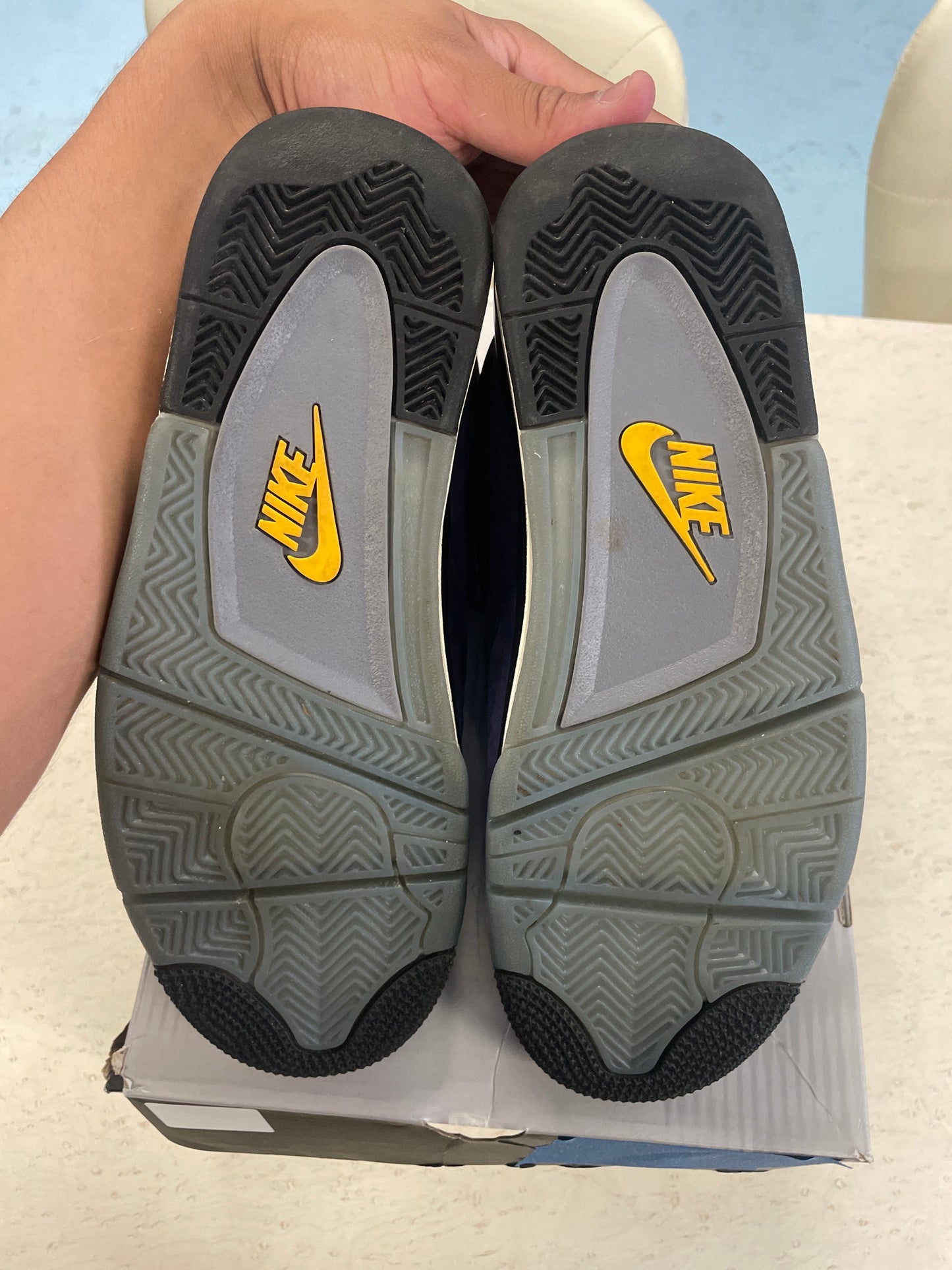 Jordan 4 Retro Lakers