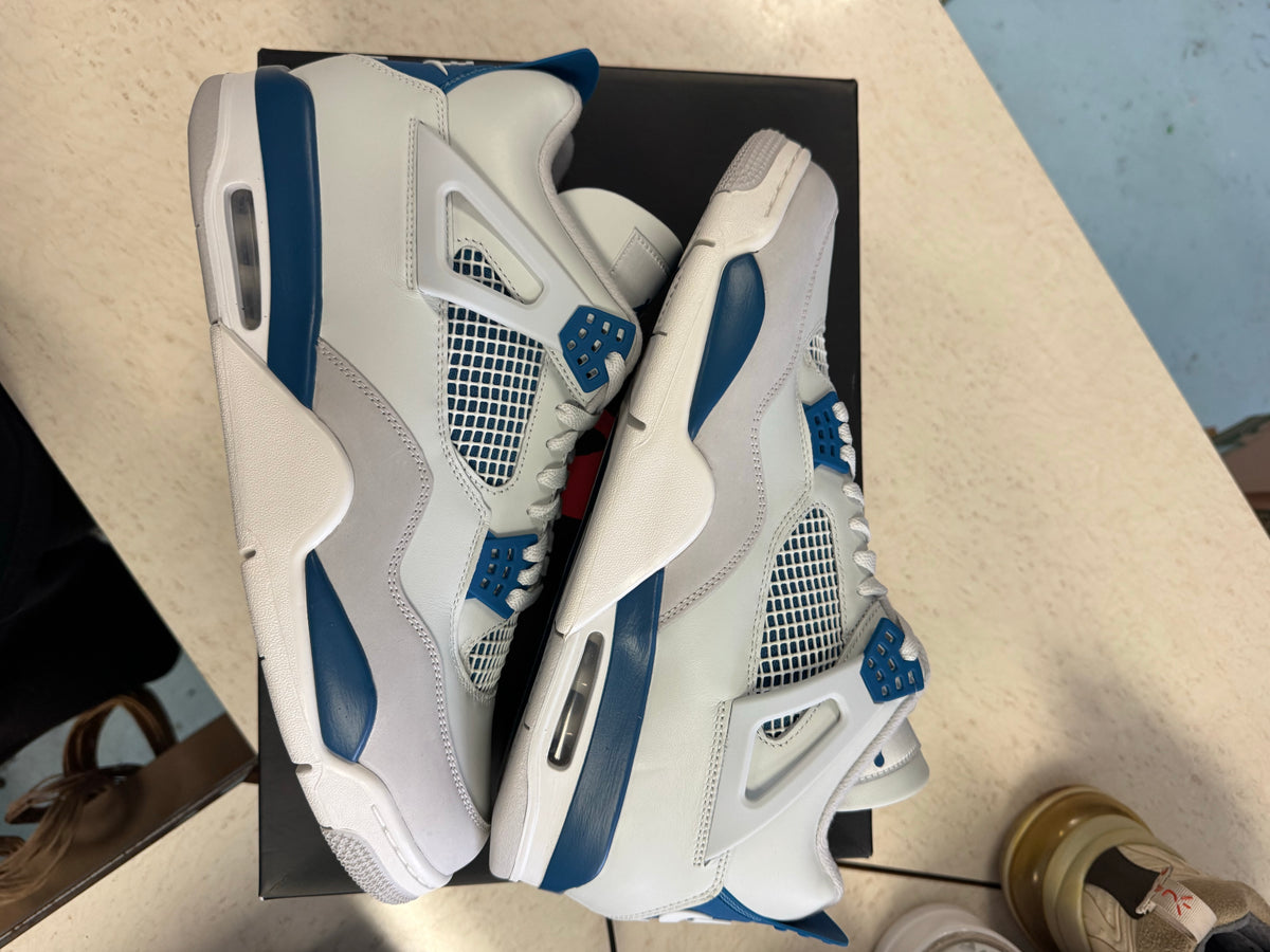 Jordan 4 Retro Military Blue (2024)