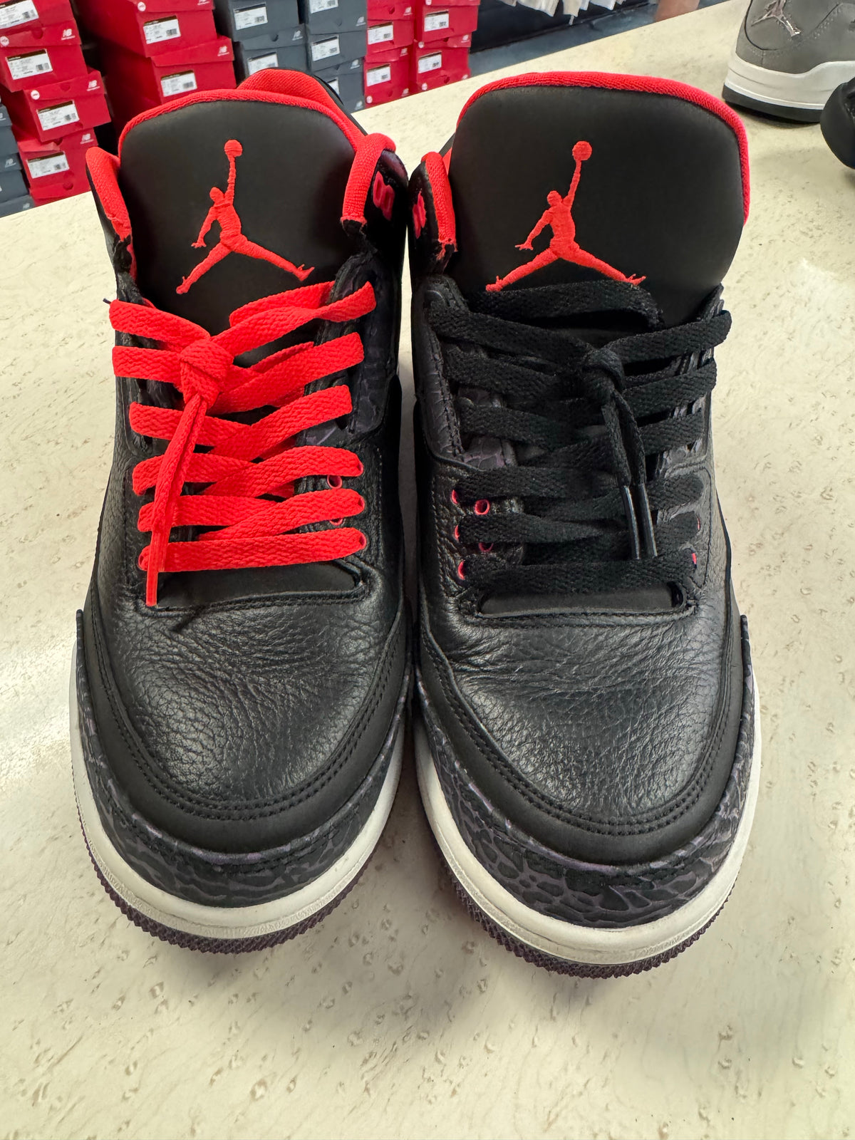Jordan 3 Retro Crimson