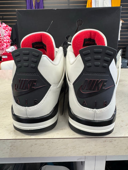 Jordan 4 Retro Flight Club