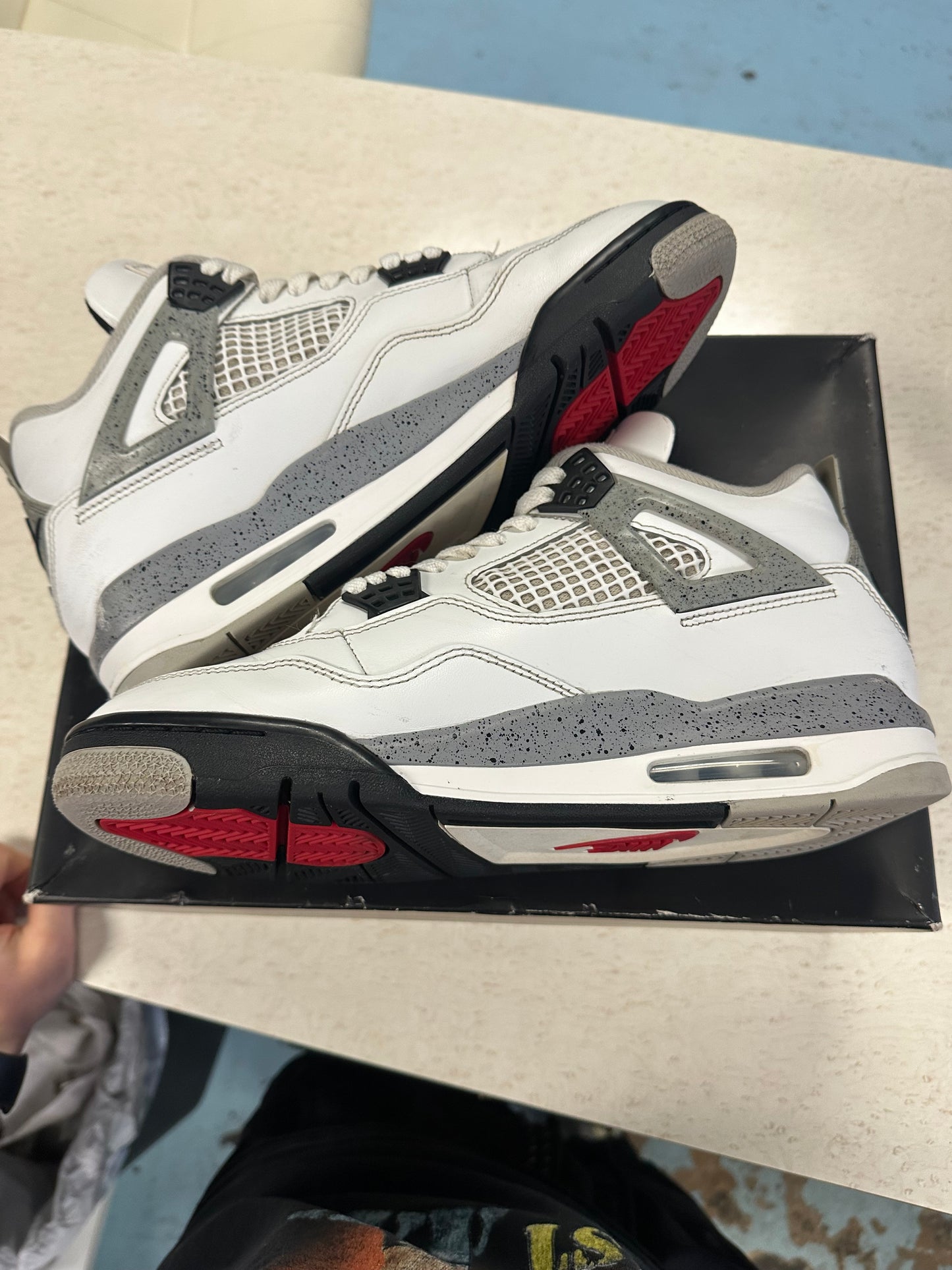 Size10 Jordan 4 White Cement Pre Owned With Box
