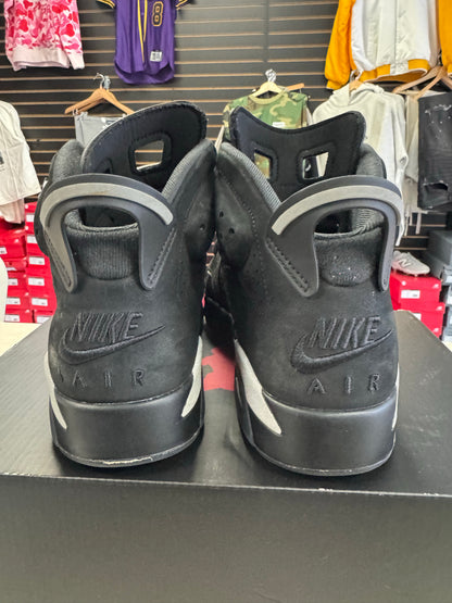Jordan 6 Retro Cap and Gown
