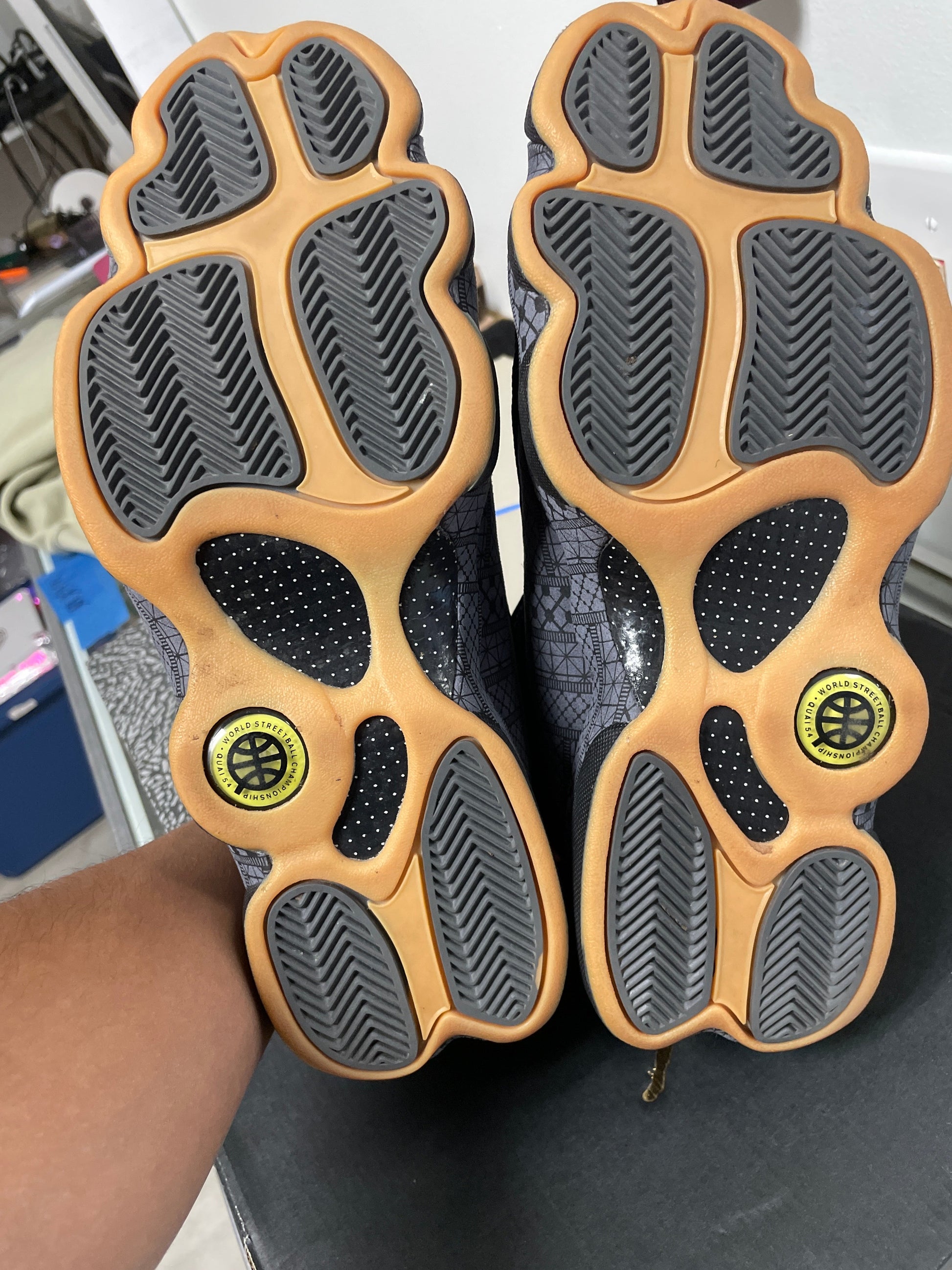 Jordan 13 Retro Low Quai 54