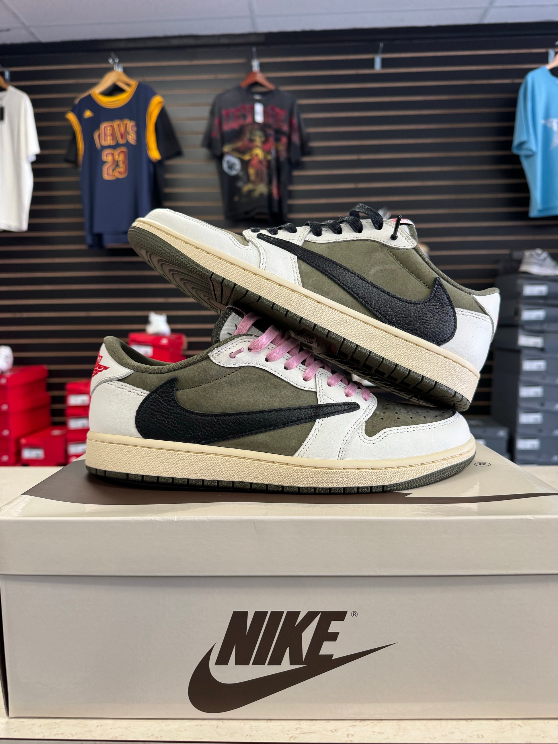 Jordan 1 Retro Low OG SP Travis Scott Medium Olive