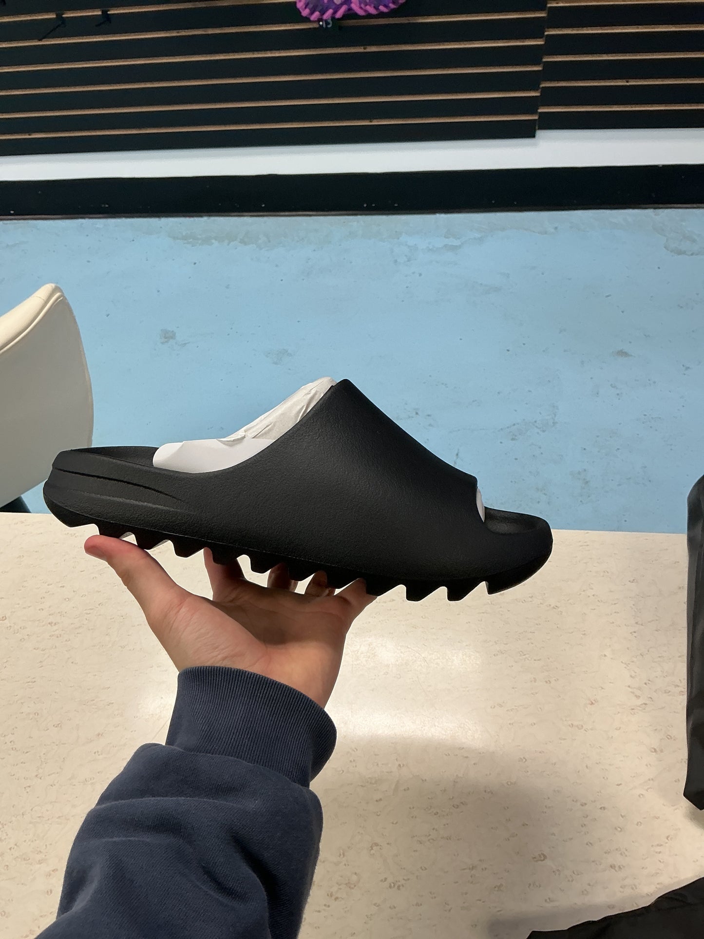 Size7 Yeezy Slides DS/W Bag