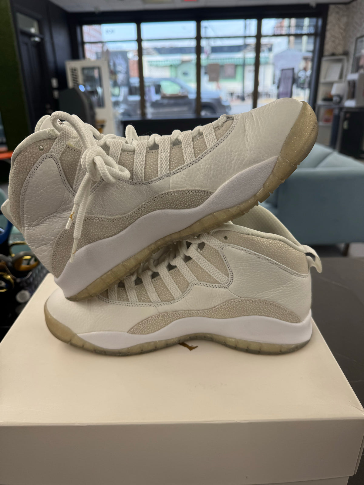 Jordan 10 Retro Drake OVO White