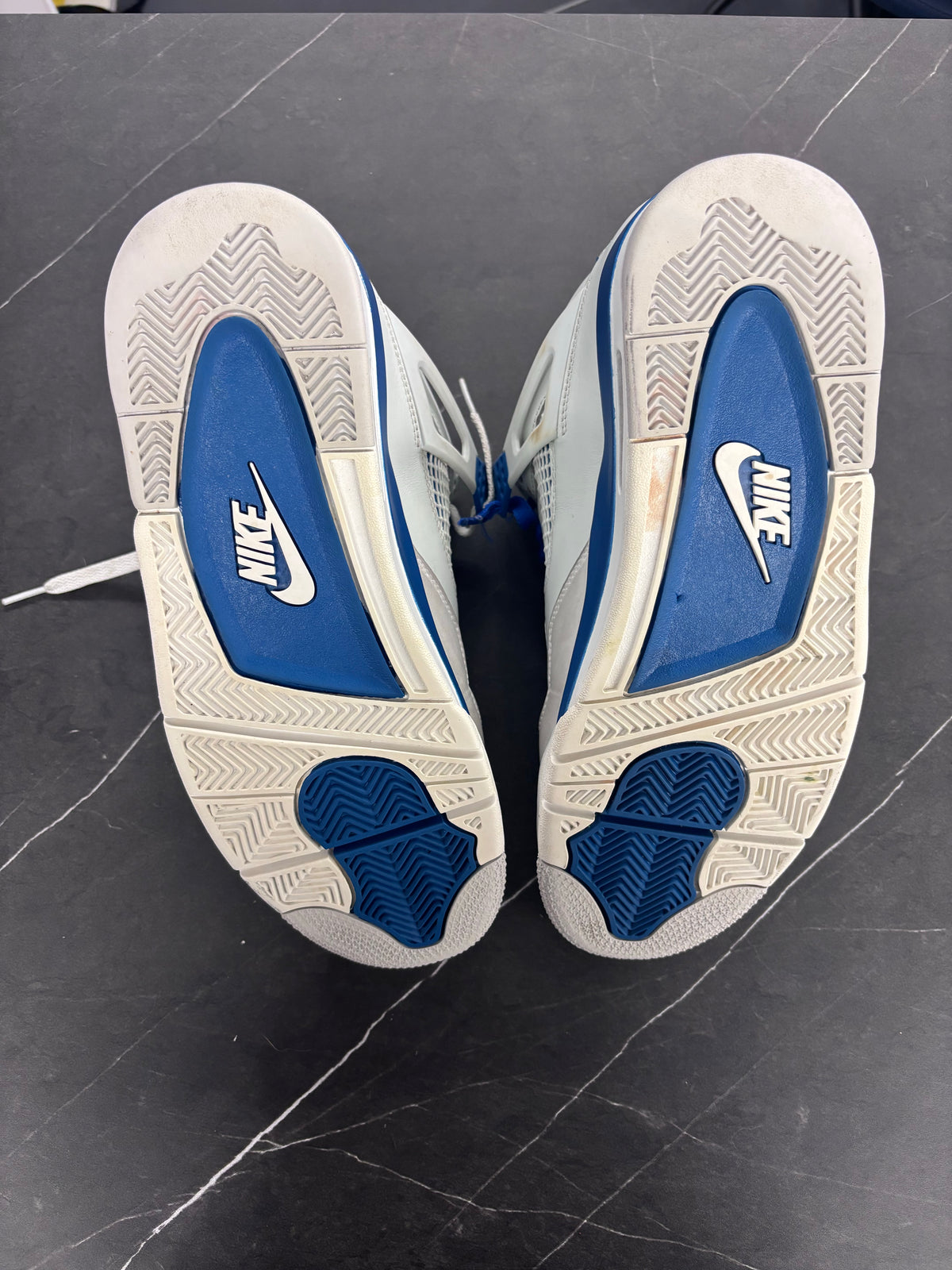 Jordan 4 Retro Military Blue (2024)