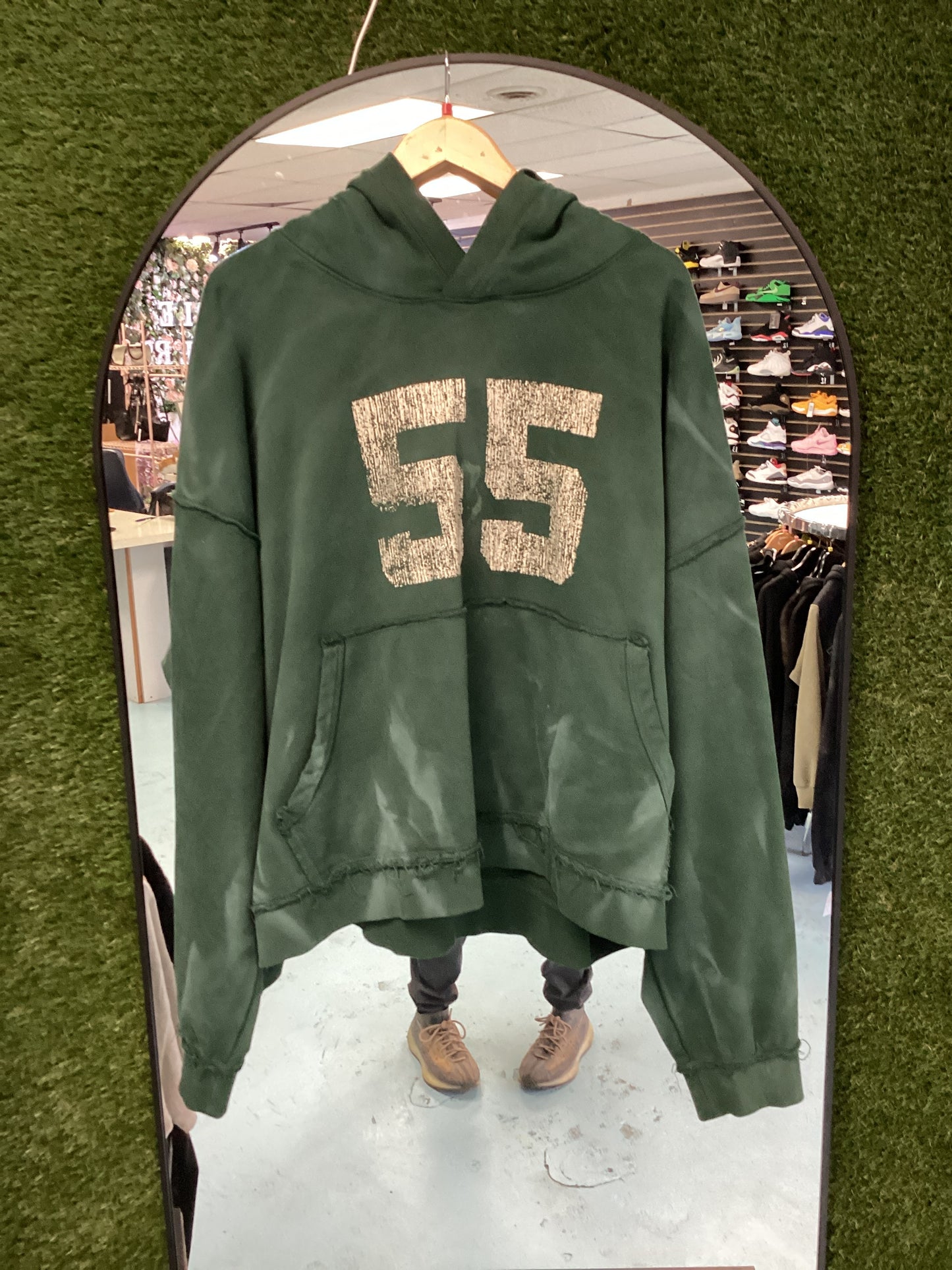 Size Large GV Gallery Raspberry Hills Dark Green Hoodie Pre-Owned