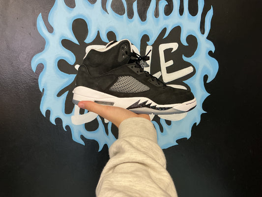 Size9.5 Jordan 5 Oreo Pre-Owned/W Box