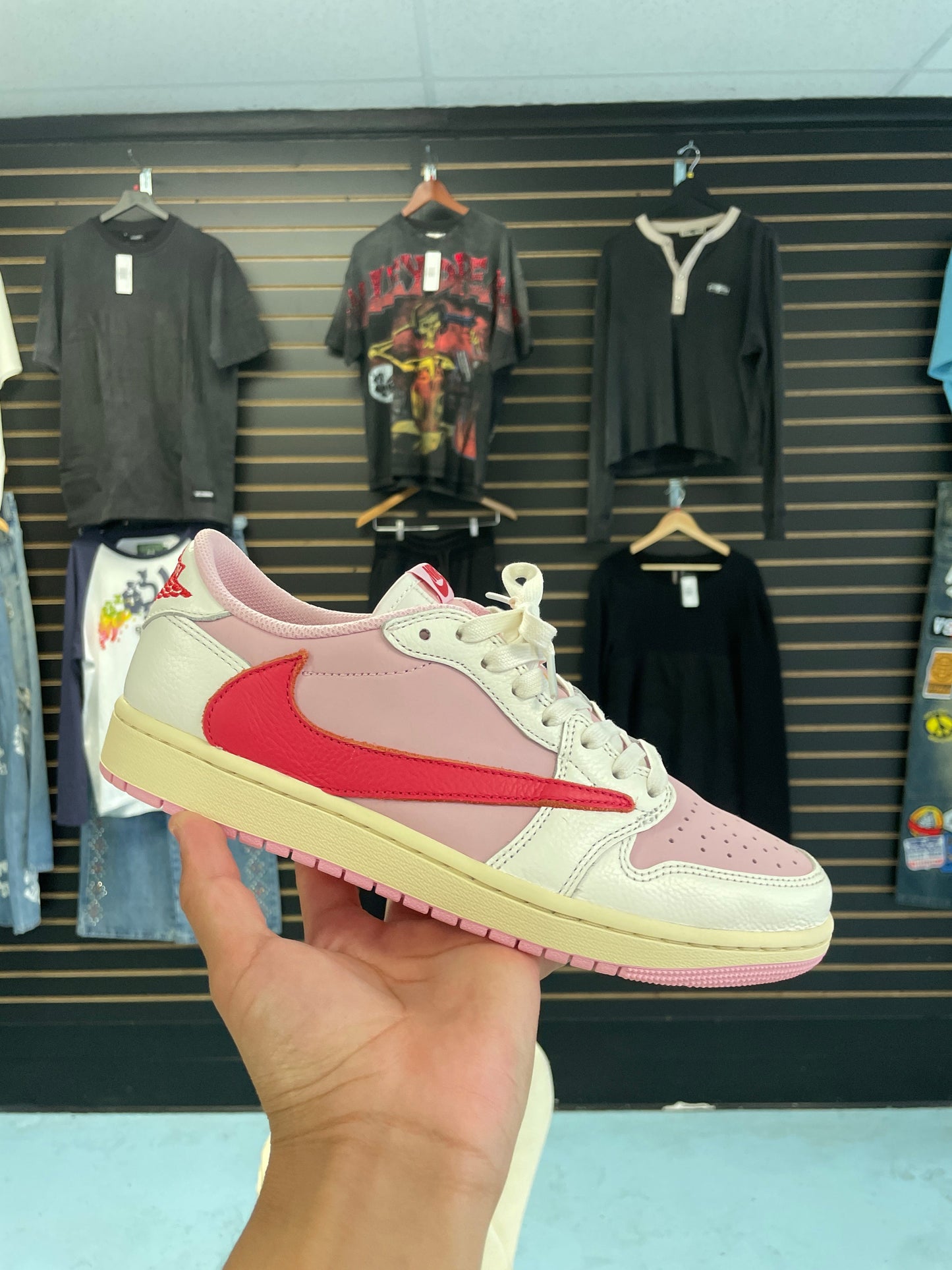 Jordan 1 Retro Low OG SP Travis Scott Sail Tropical Pink