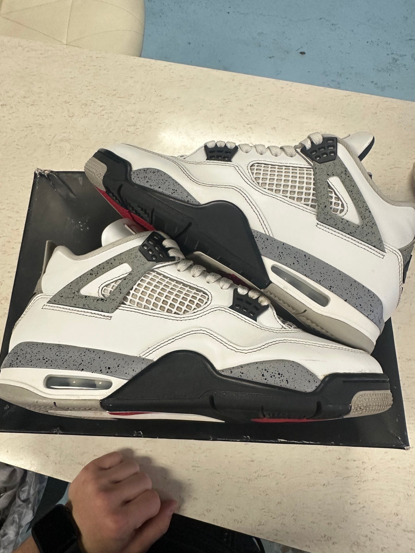 Size10 Jordan 4 White Cement Pre Owned With Box