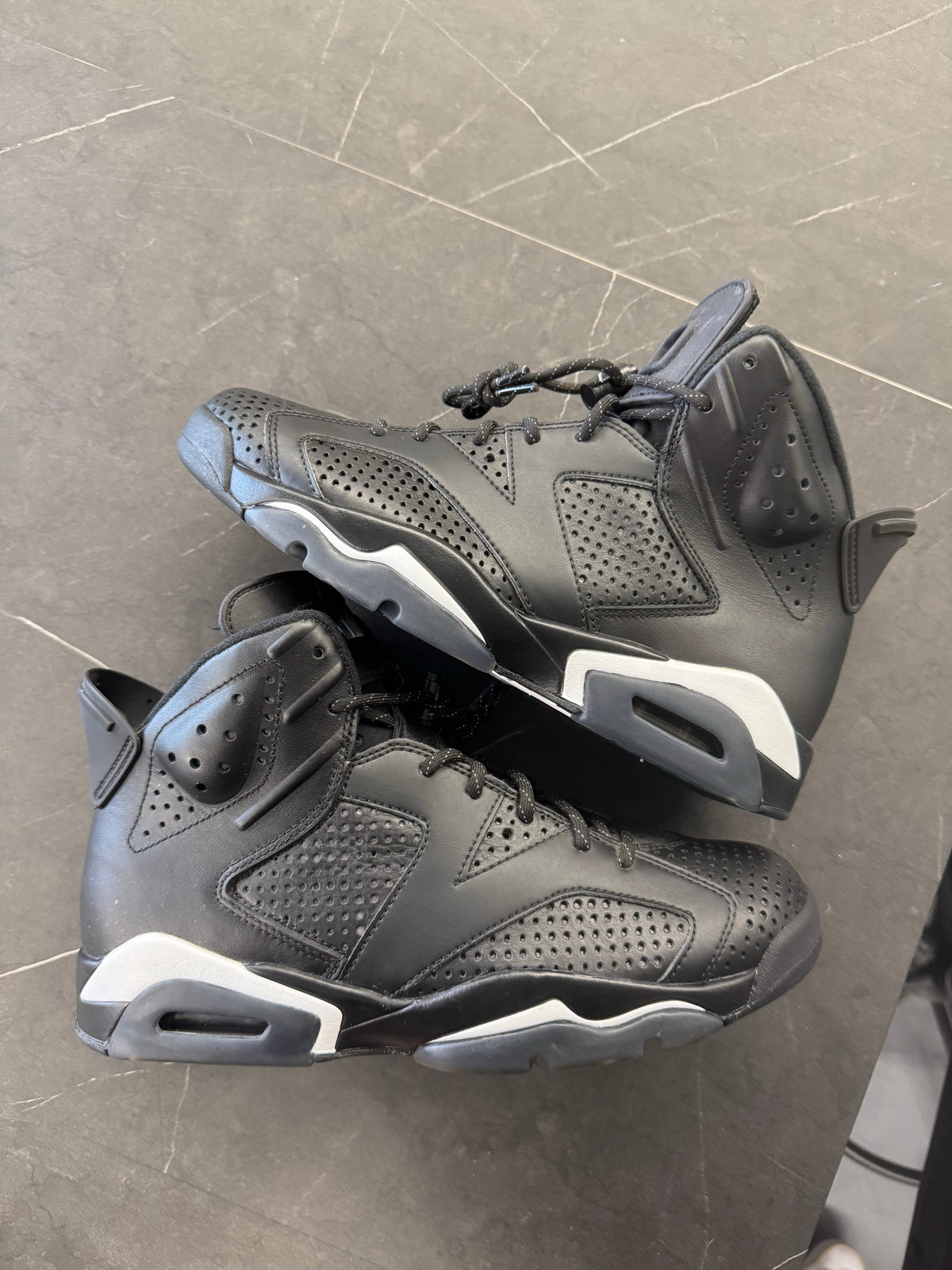 Jordan 6 Retro Black Cat