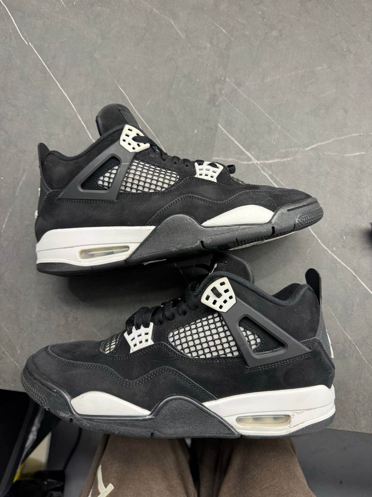 Jordan 4 Retro White Thunder