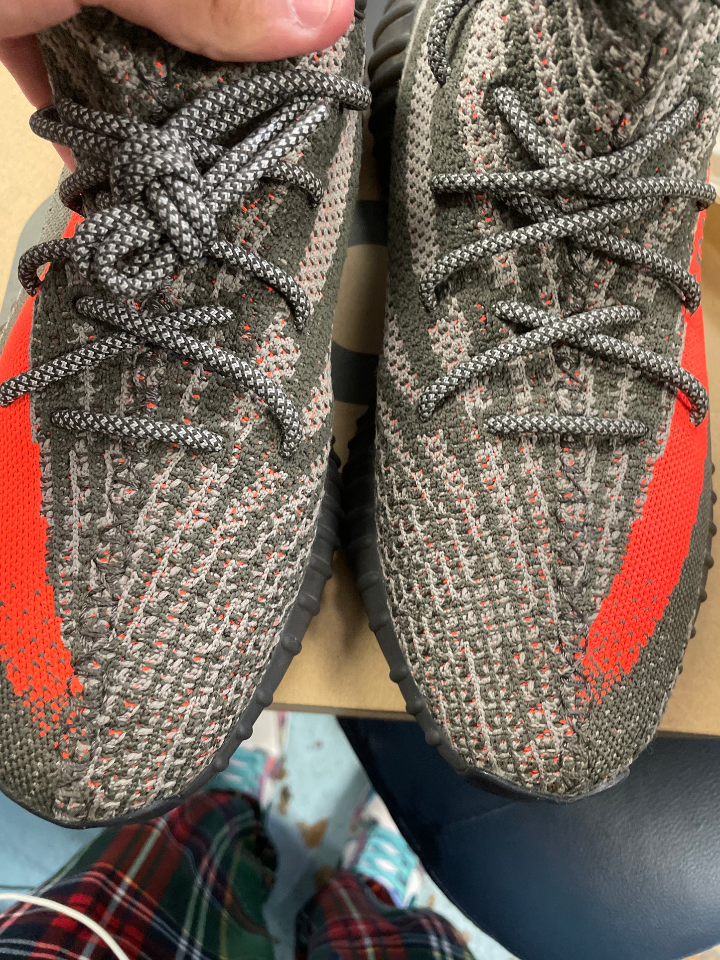 Size10 Yeezy 350 V2 Carbon Beluga Pre Owned/W Box