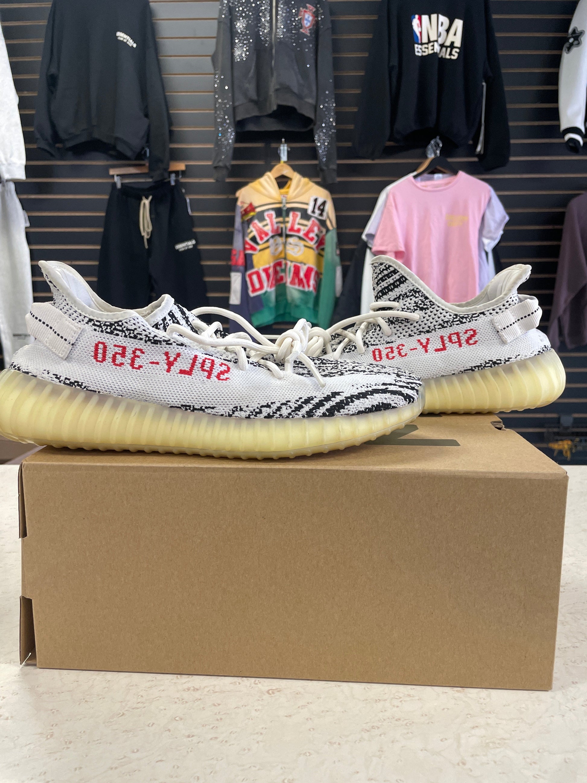 adidas Yeezy Boost 350 V2 Zebra