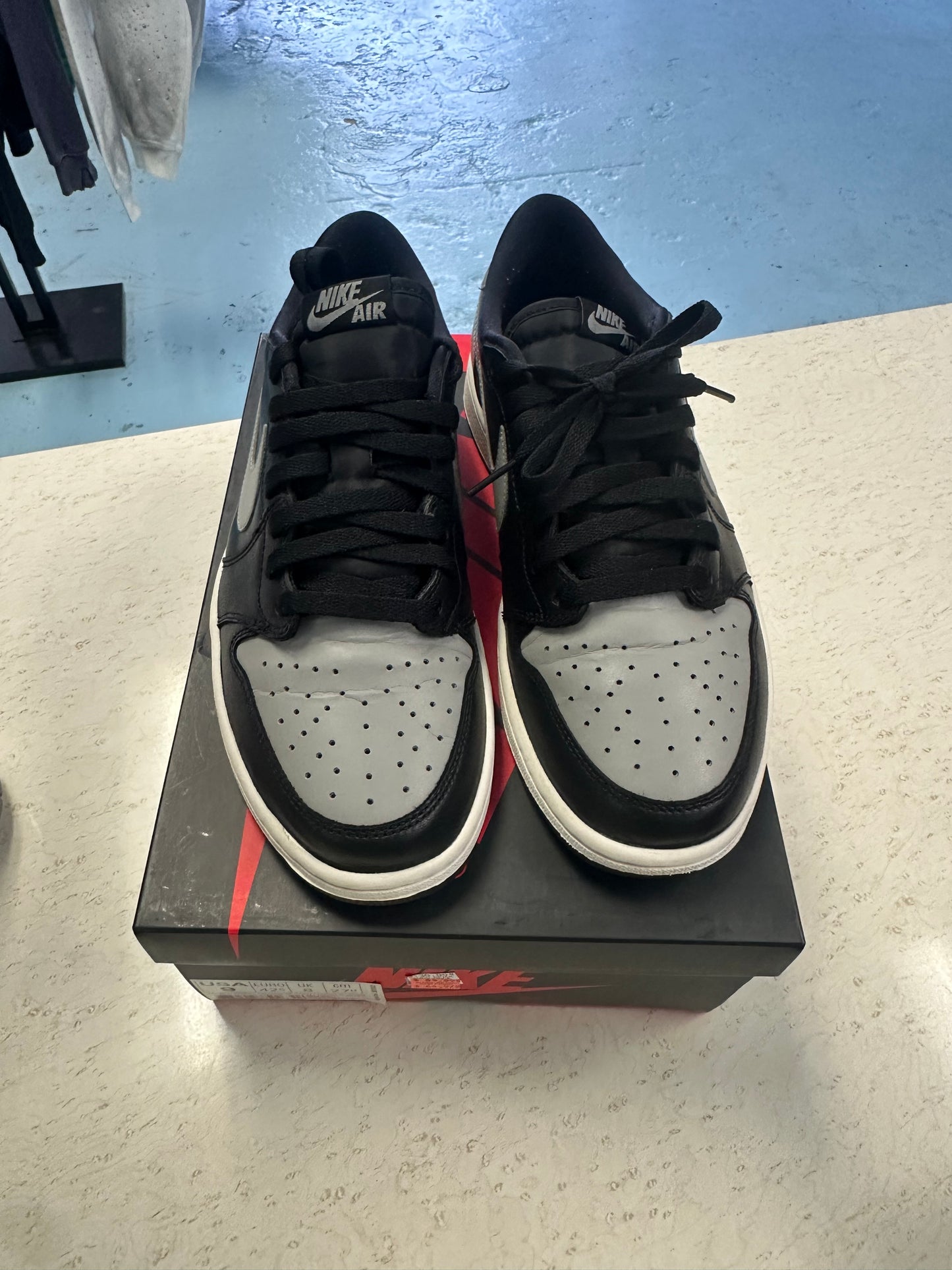 Size9 Jordan 1 Low Shadow Pre Owned With Box
